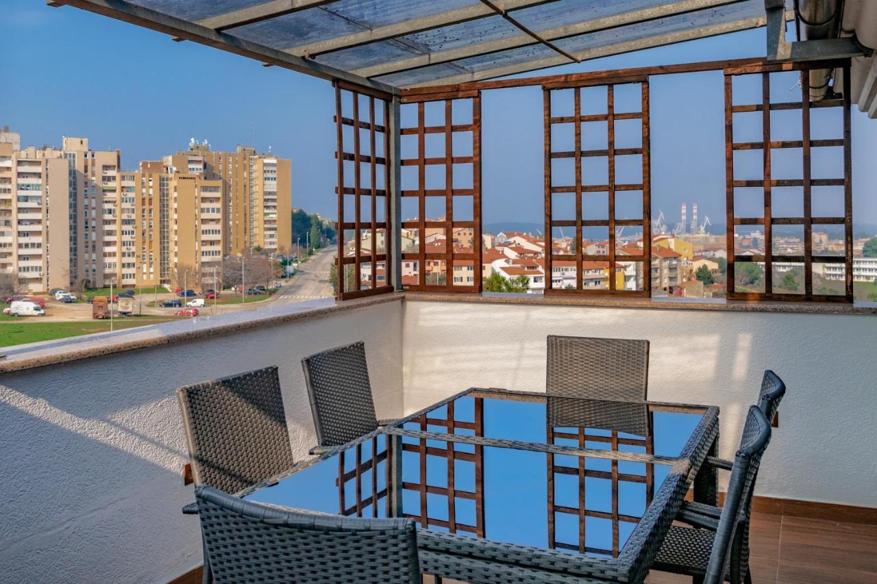 Apartment Rooftop Pula Exterior photo