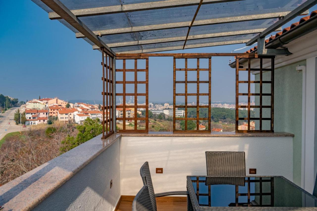 Apartment Rooftop Pula Exterior photo